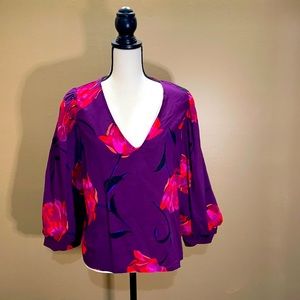 Puffy sleeve floral top